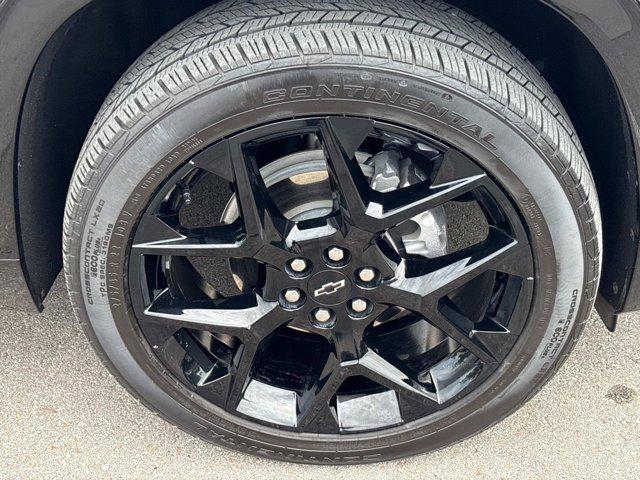used 2024 Chevrolet Traverse car, priced at $53,925