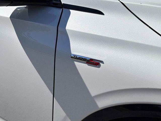 used 2022 Acura MDX car, priced at $52,949