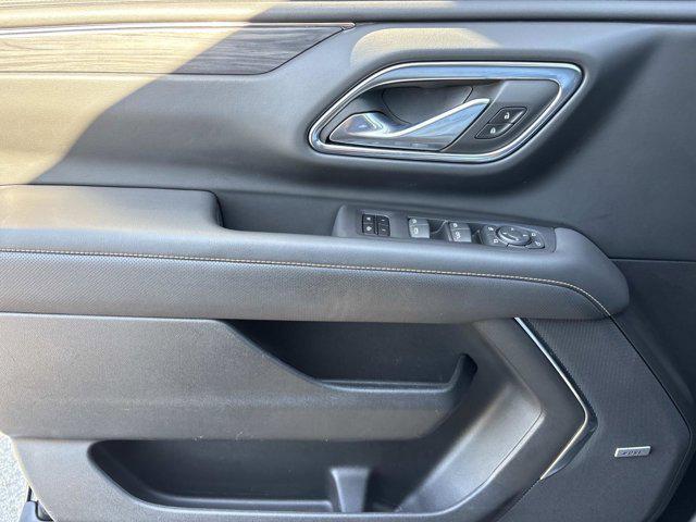 used 2024 GMC Yukon car, priced at $65,367