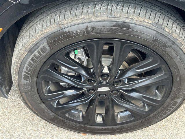 used 2021 Cadillac XT5 car, priced at $26,845