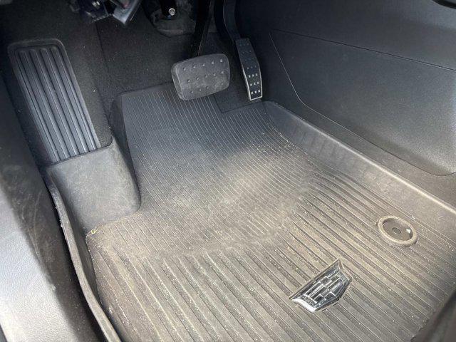 used 2021 Cadillac XT5 car, priced at $26,845
