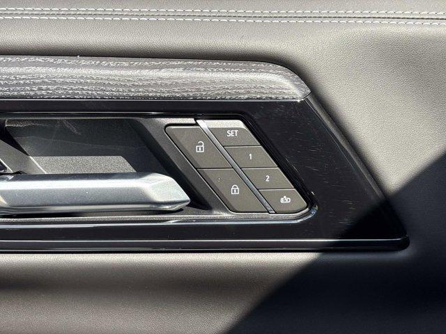 used 2025 GMC Yukon XL car, priced at $105,817