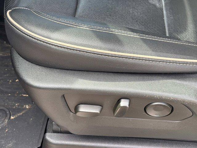 used 2021 GMC Yukon XL car, priced at $45,978