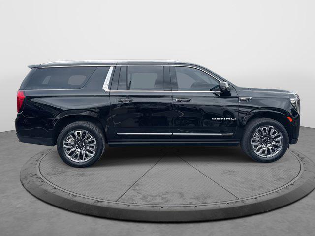 used 2023 GMC Yukon XL car, priced at $75,498