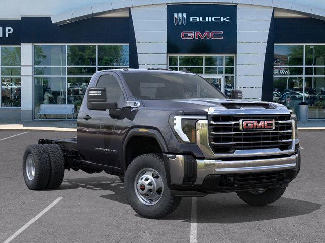 new 2025 GMC Sierra 3500 car, priced at $75,805