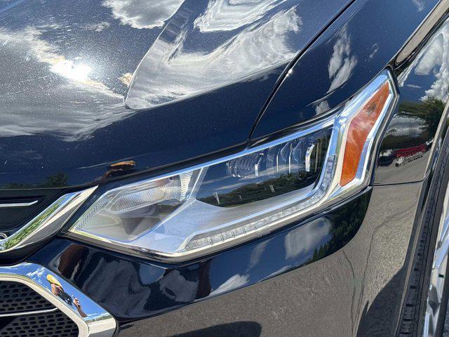 used 2021 Chevrolet Traverse car, priced at $32,720