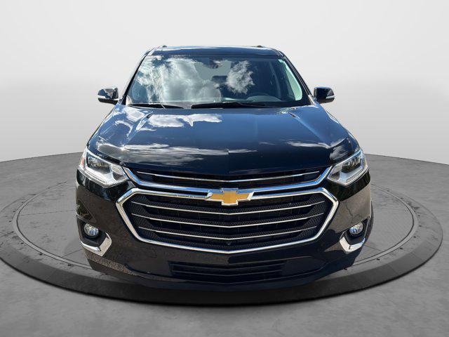 used 2021 Chevrolet Traverse car, priced at $32,720