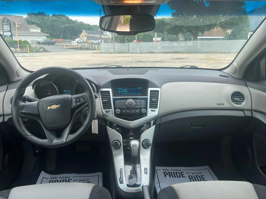 used 2016 Chevrolet Cruze Limited car, priced at $3,995