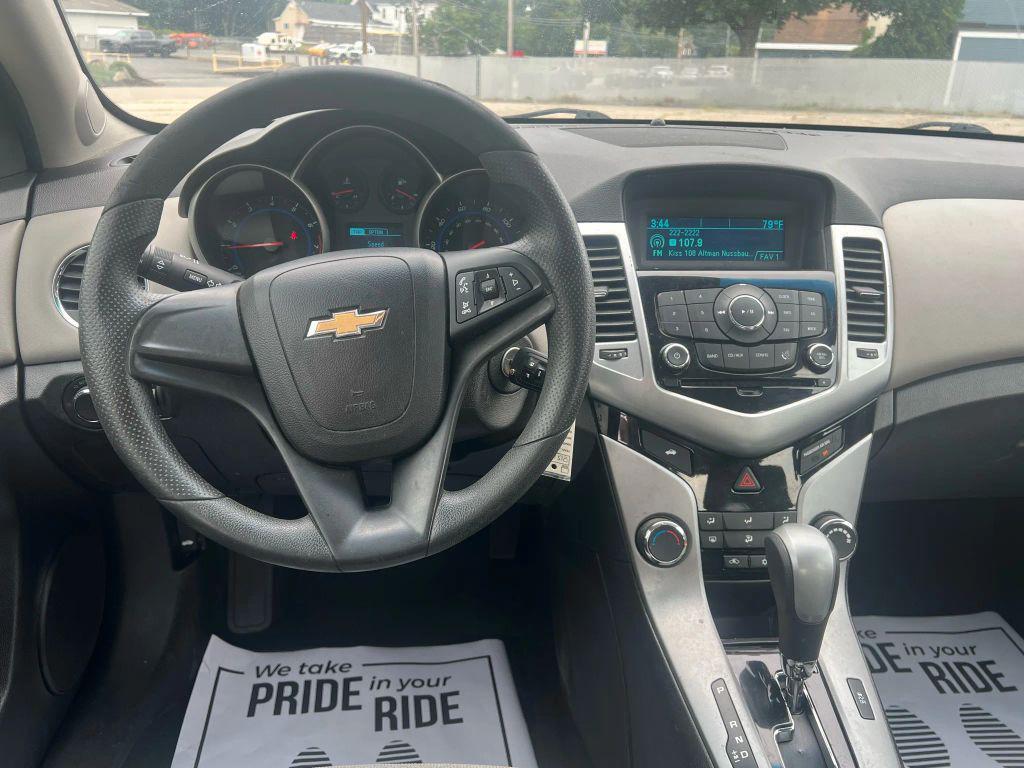 used 2016 Chevrolet Cruze Limited car, priced at $3,995