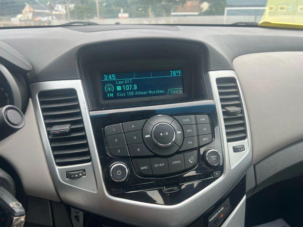 used 2016 Chevrolet Cruze Limited car, priced at $3,995