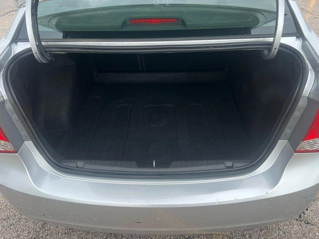 used 2016 Chevrolet Cruze Limited car, priced at $3,995