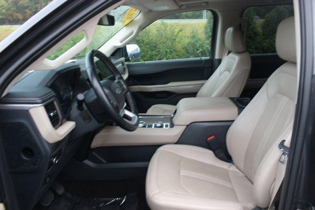 used 2022 Ford Expedition car, priced at $43,500