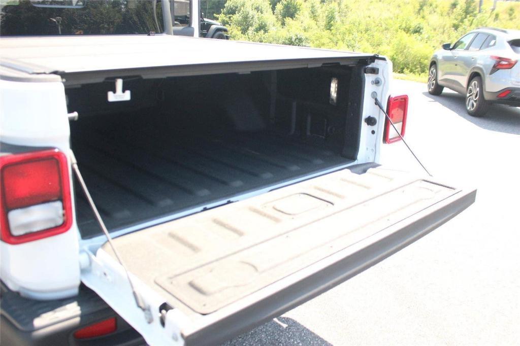 used 2023 Jeep Gladiator car, priced at $37,700