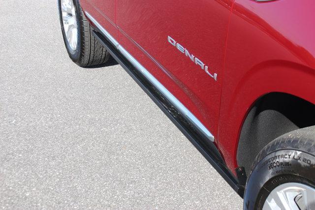 used 2023 GMC Yukon car, priced at $72,000