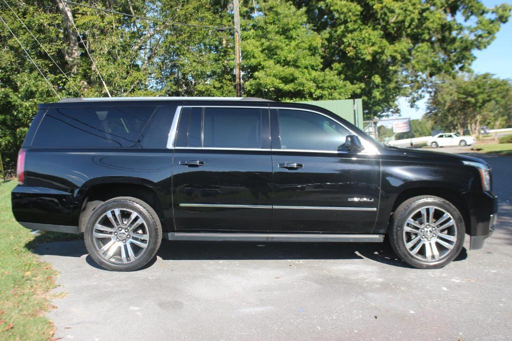 used 2018 GMC Yukon XL car, priced at $33,000