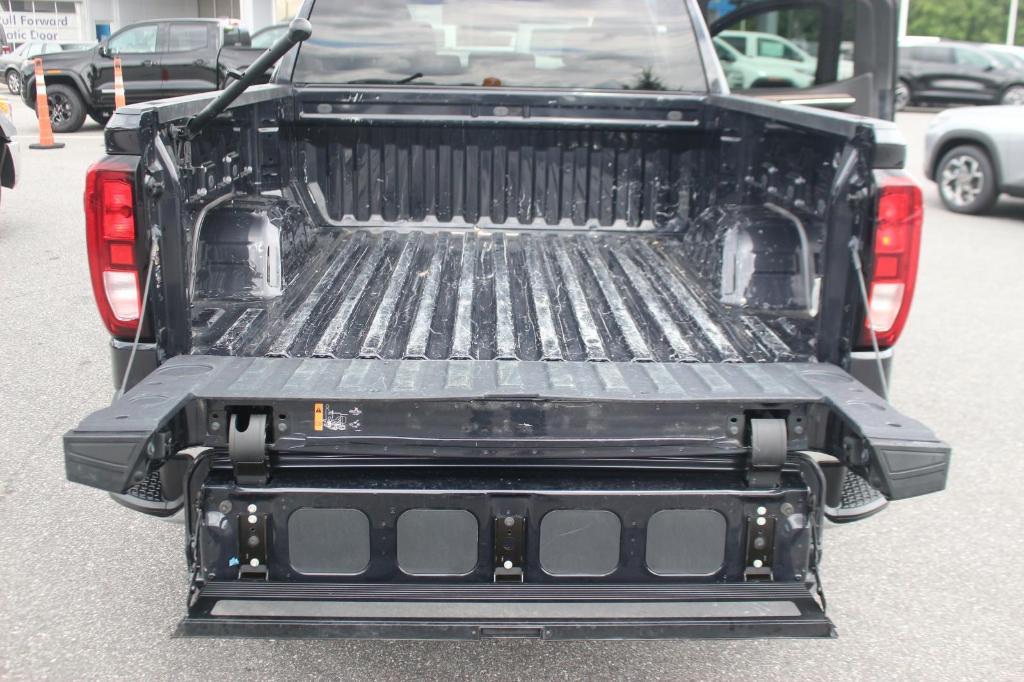 used 2024 GMC Sierra 1500 car, priced at $36,000