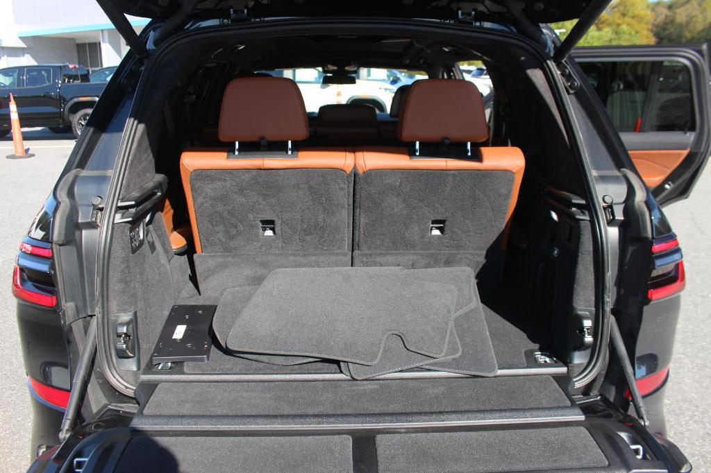 used 2024 BMW X7 car, priced at $61,500