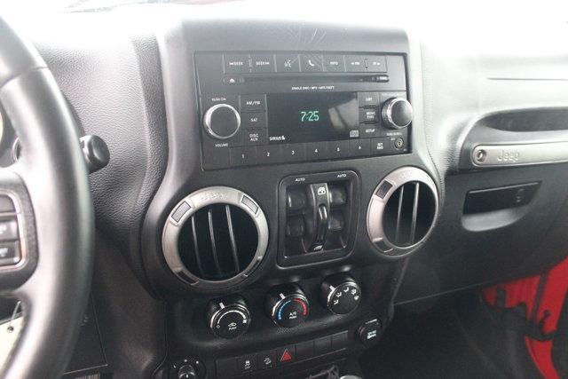 used 2015 Jeep Wrangler Unlimited car, priced at $17,800