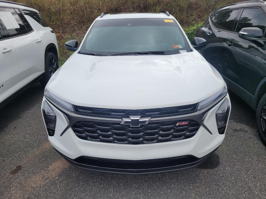 used 2025 Chevrolet Trax car, priced at $25,500