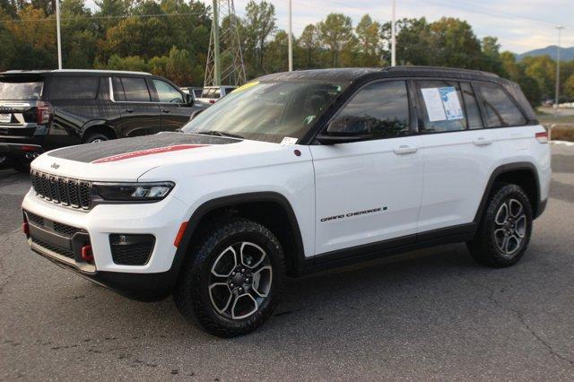 used 2022 Jeep Grand Cherokee car, priced at $33,700
