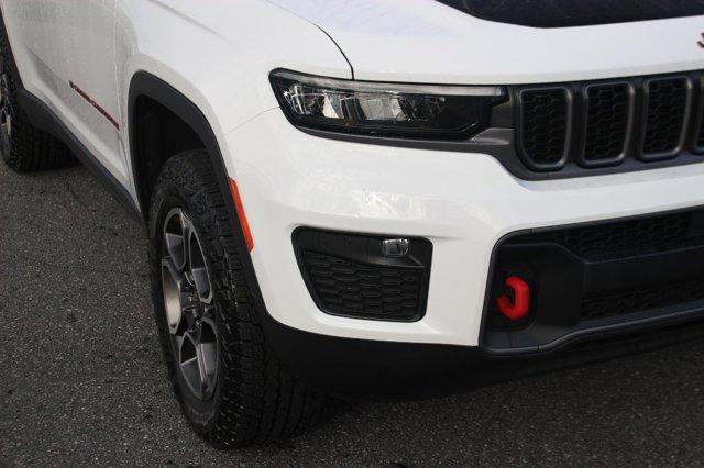 used 2022 Jeep Grand Cherokee car, priced at $33,700