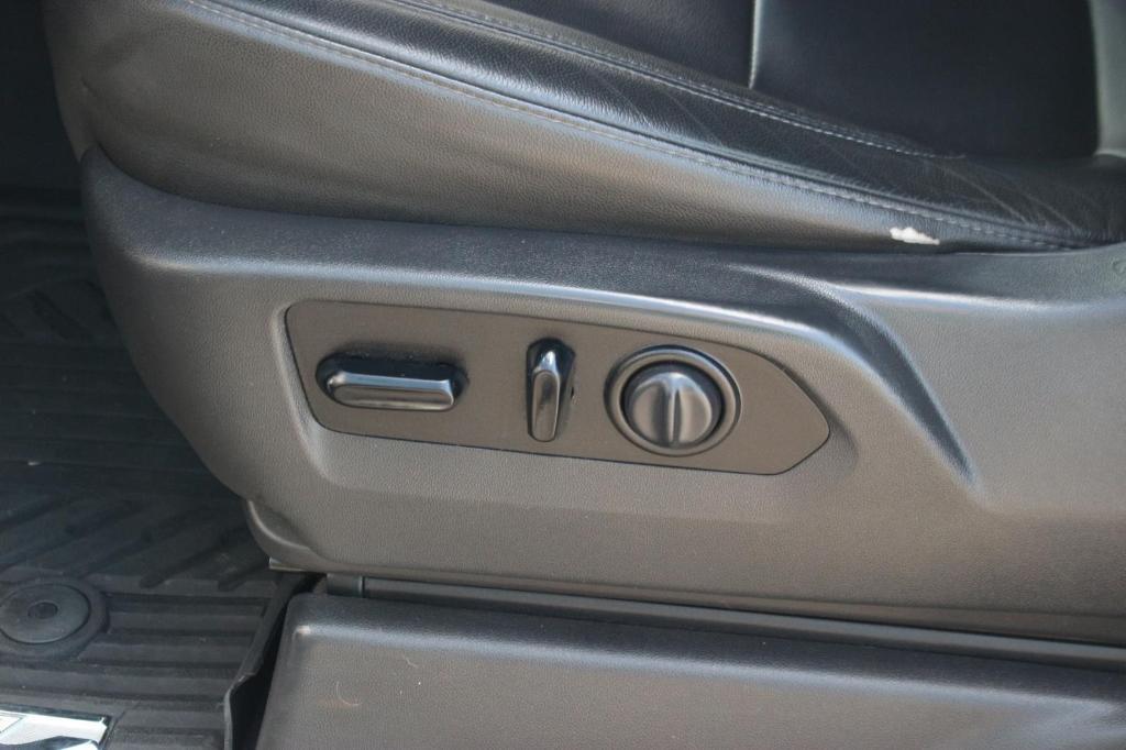used 2020 Chevrolet Silverado 1500 car, priced at $38,000
