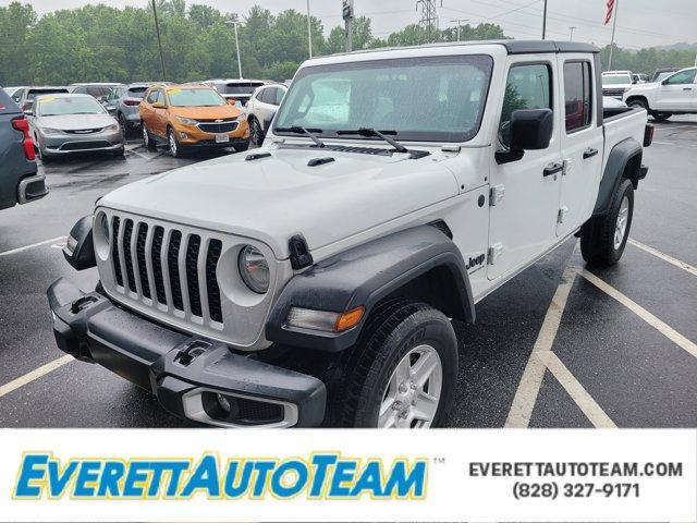 used 2023 Jeep Gladiator car, priced at $30,000