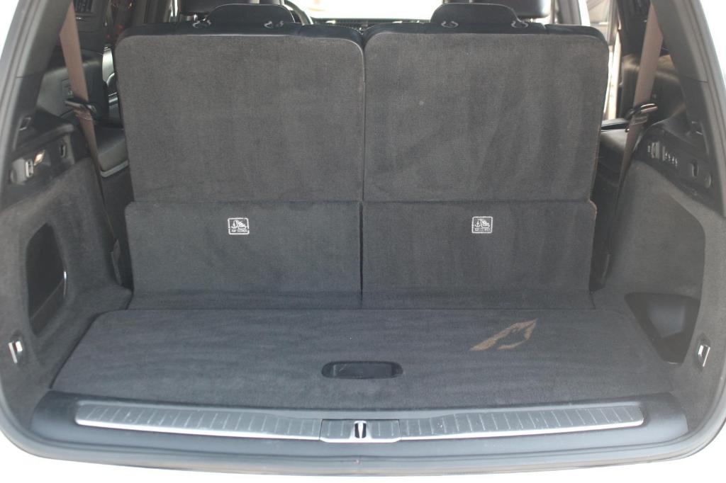 used 2021 Jeep Grand Cherokee L car, priced at $28,000