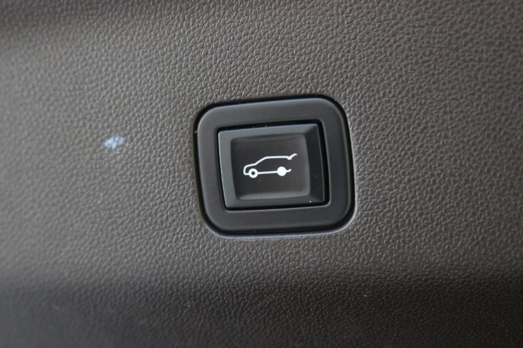 used 2021 Chevrolet Tahoe car, priced at $46,500