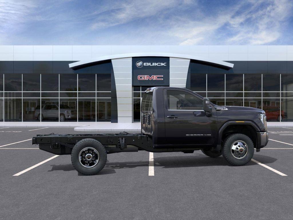 new 2025 GMC Sierra 3500 car, priced at $54,013