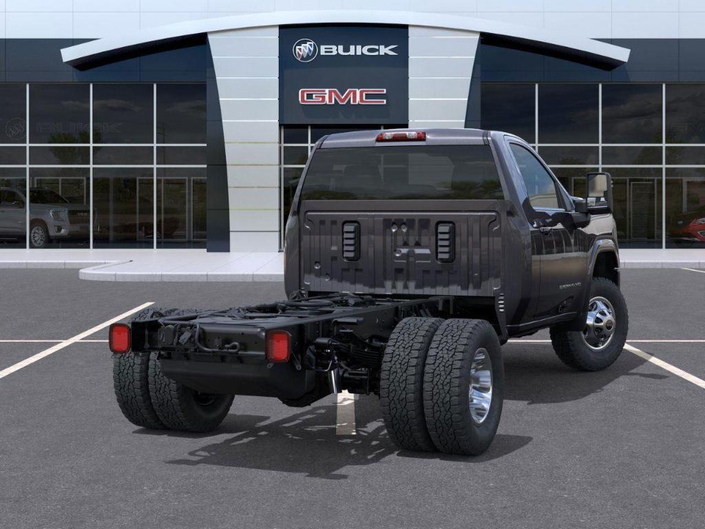 new 2025 GMC Sierra 3500 car, priced at $54,013