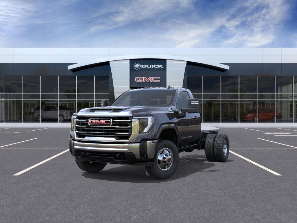 new 2025 GMC Sierra 3500 car, priced at $54,013