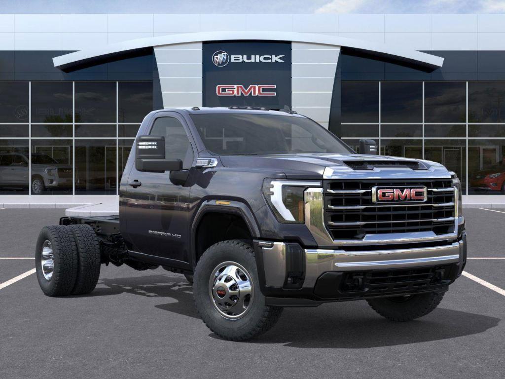 new 2025 GMC Sierra 3500 car, priced at $54,013