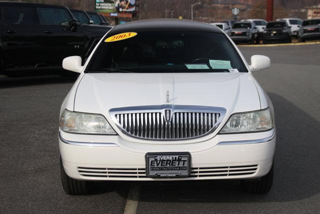 used 2003 Lincoln Town Car car, priced at $5,500