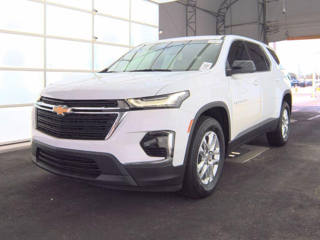 used 2023 Chevrolet Traverse car, priced at $27,000