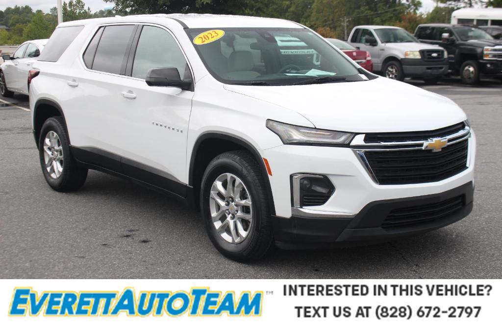used 2023 Chevrolet Traverse car, priced at $26,700