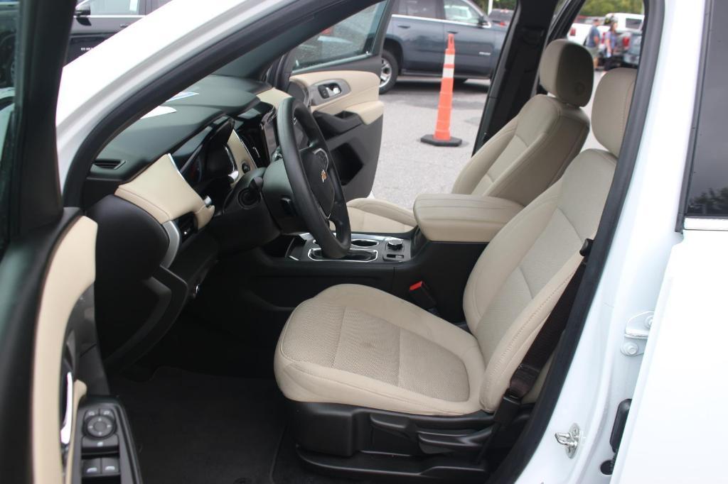 used 2023 Chevrolet Traverse car, priced at $26,000
