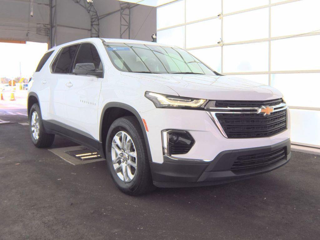 used 2023 Chevrolet Traverse car, priced at $27,000