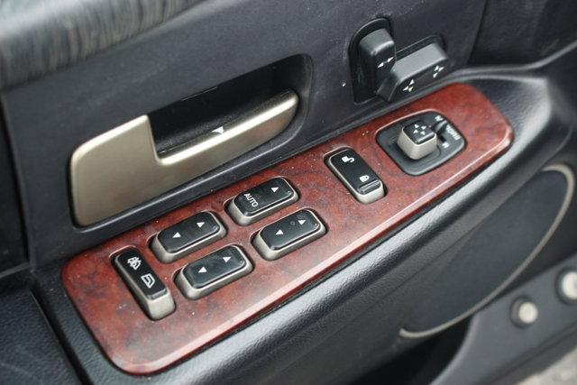 used 2003 Lincoln Town Car car, priced at $7,500