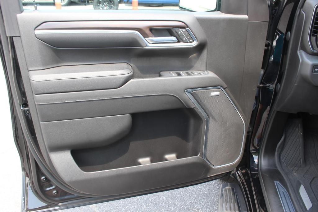 used 2023 GMC Sierra 1500 car, priced at $45,000
