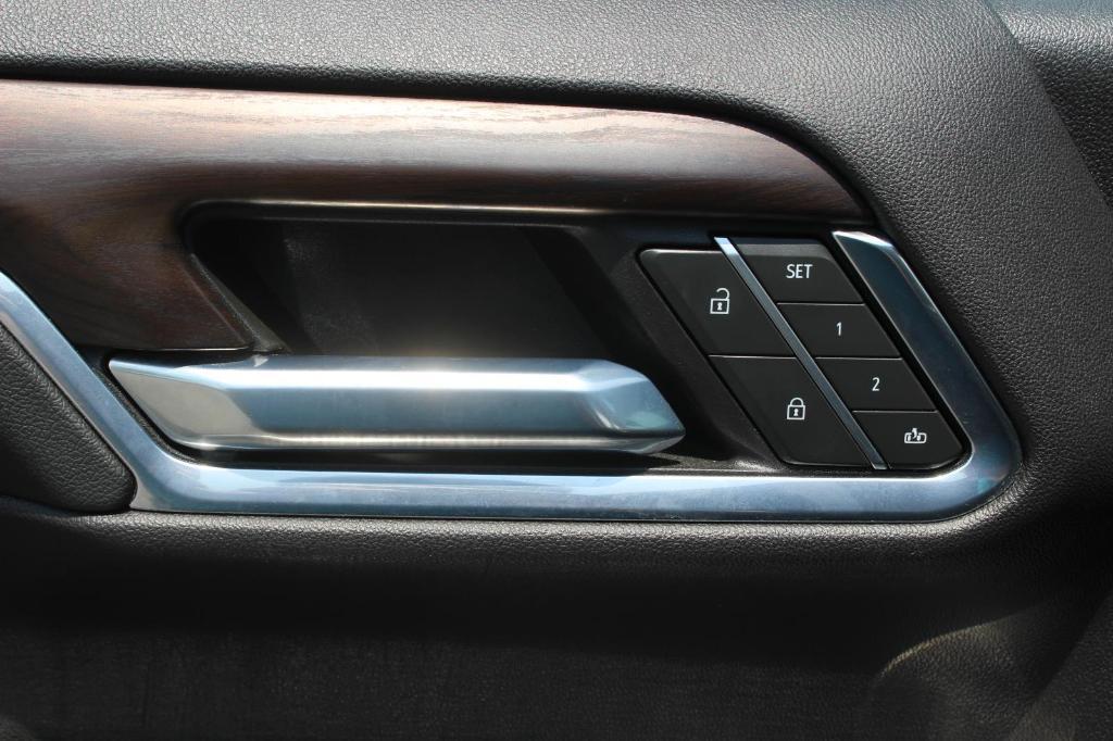 used 2023 GMC Sierra 1500 car, priced at $45,000