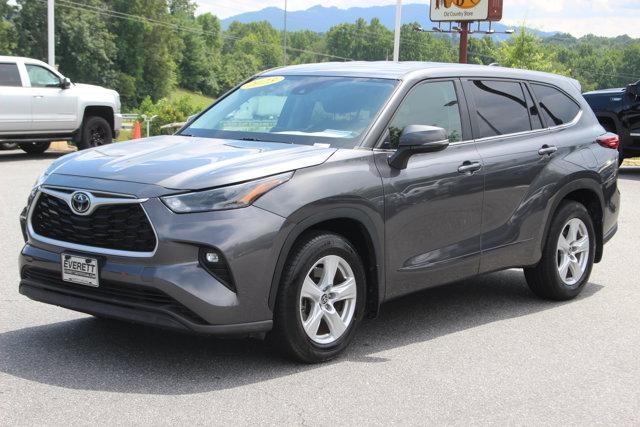 used 2023 Toyota Highlander car, priced at $31,500