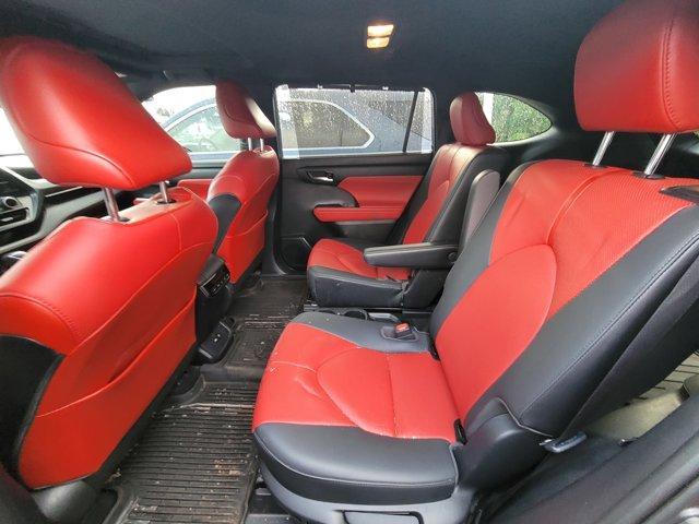 used 2021 Toyota Highlander car, priced at $33,500