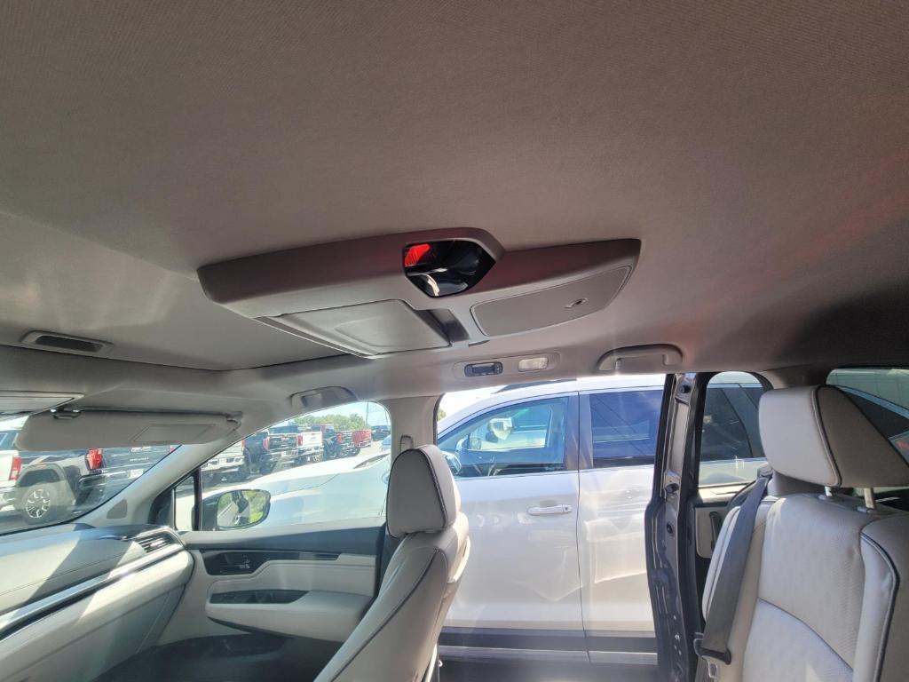 used 2023 Honda Odyssey car, priced at $40,500