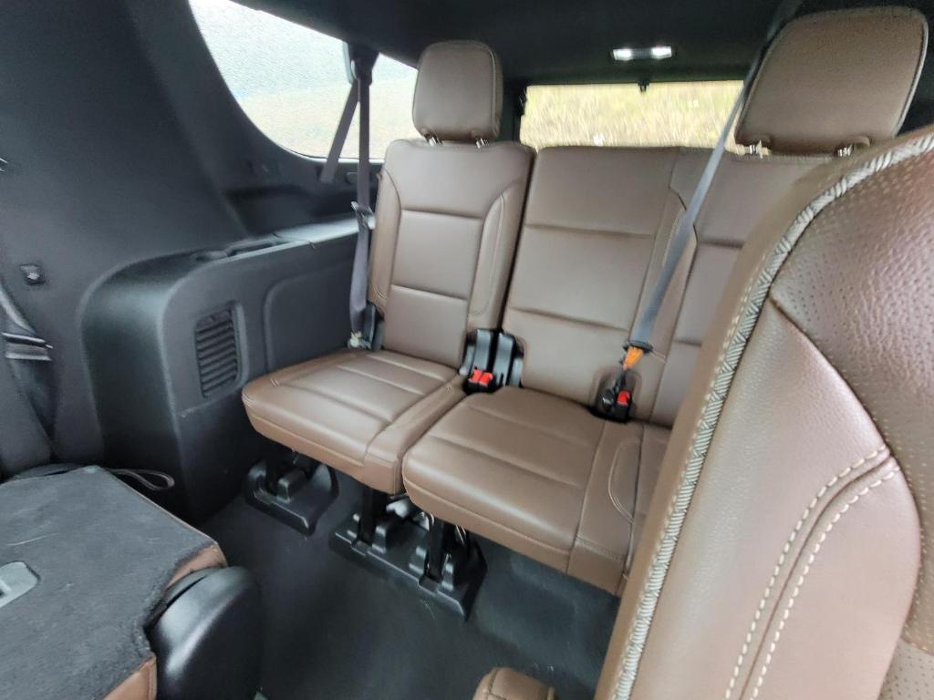 used 2021 Chevrolet Suburban car, priced at $46,000