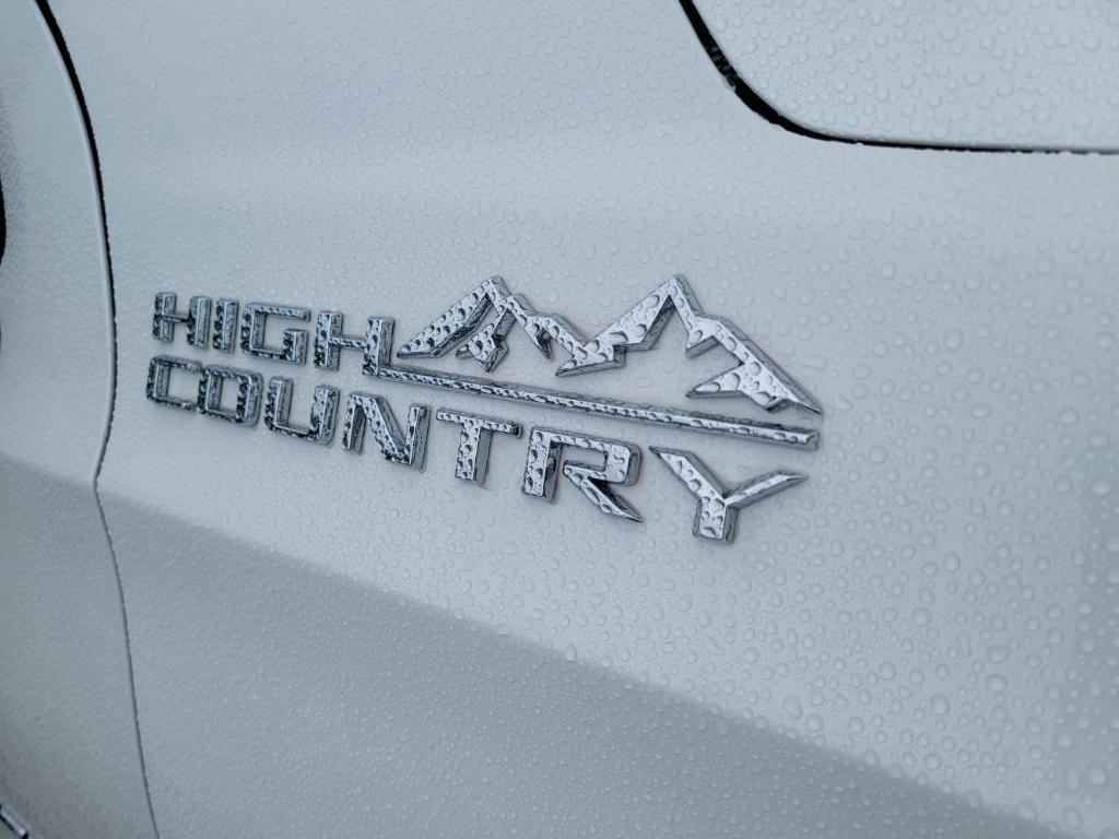 used 2021 Chevrolet Suburban car, priced at $46,000