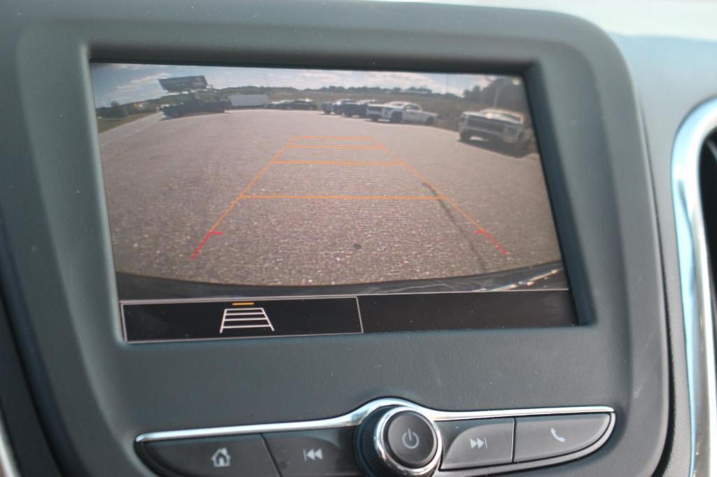 used 2023 Chevrolet Equinox car, priced at $17,500