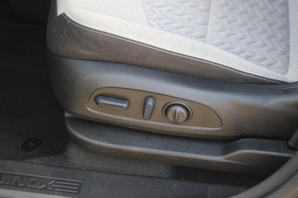 used 2023 Chevrolet Equinox car, priced at $17,500