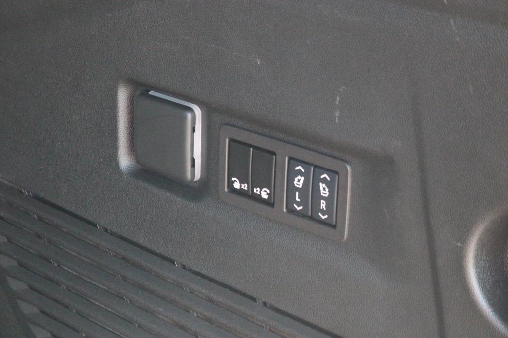 used 2024 GMC Yukon XL car, priced at $70,000