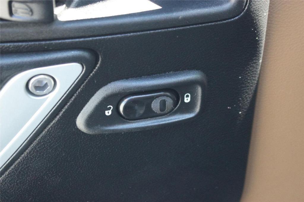 used 2015 Jeep Wrangler Unlimited car, priced at $20,500